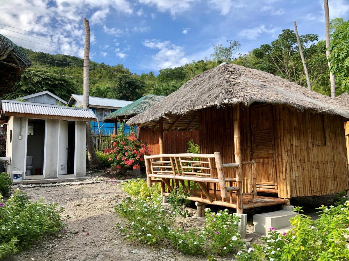 Sharky Hostel Oslob Exterior photo