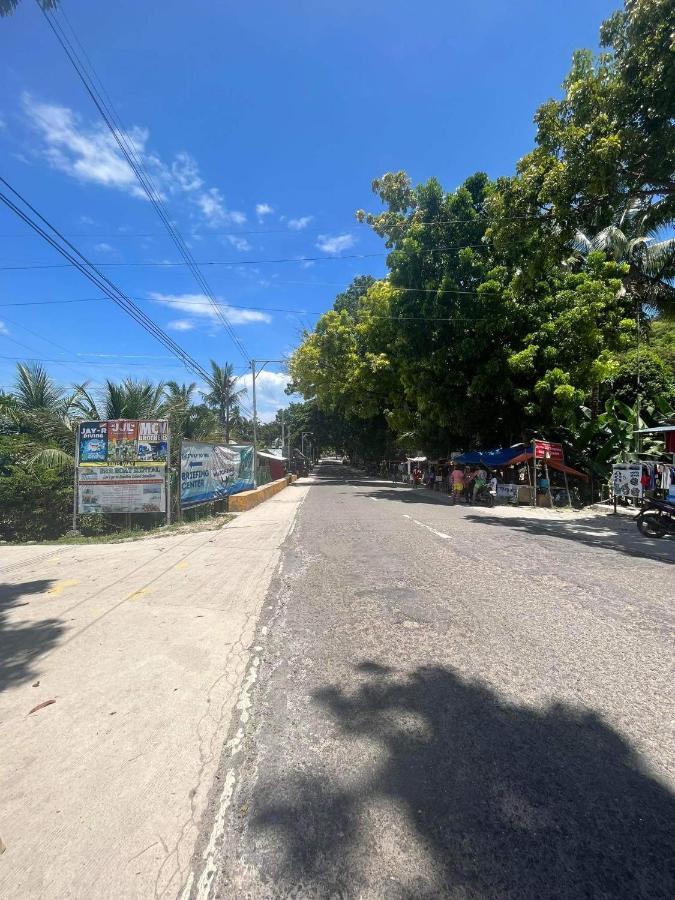 Sharky Hostel Oslob Exterior photo
